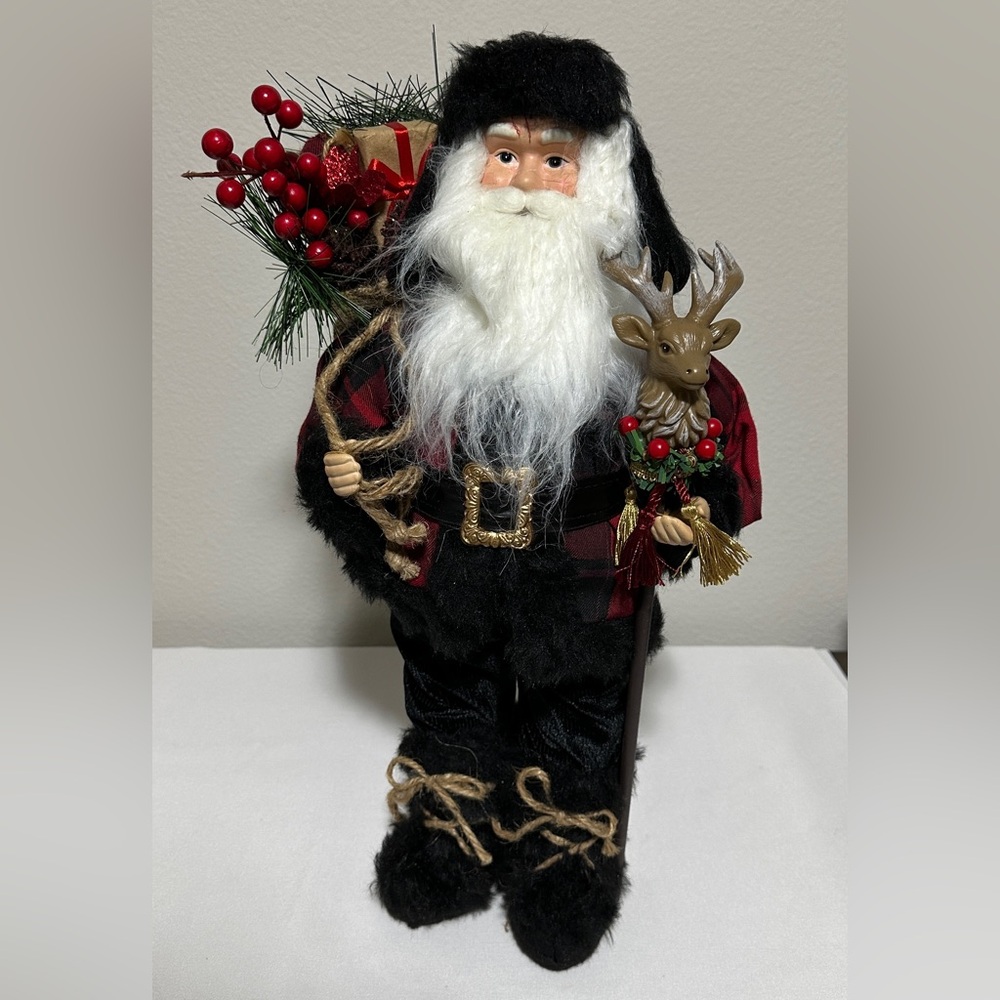 19” tall Santa figurine, New with tag and from a smoke free home